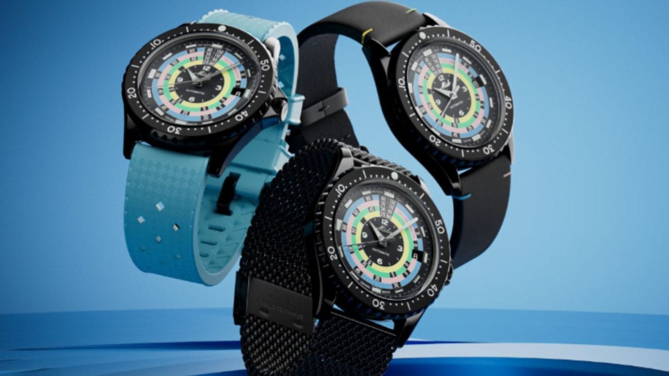 tre orologi su sfondo blu da sub